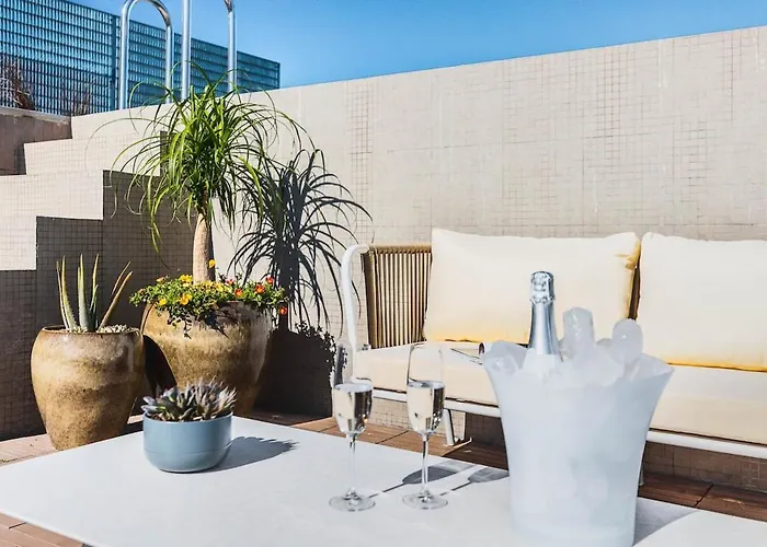 The Lusitania -cascais - Rooftop Pool * Cascais